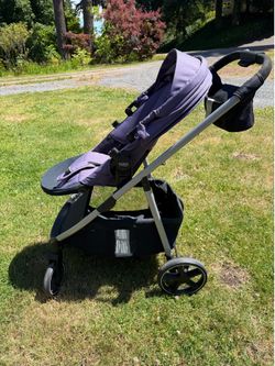 Britox stroller, car seat and base