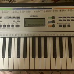 Yamaha Digital Keyboard 