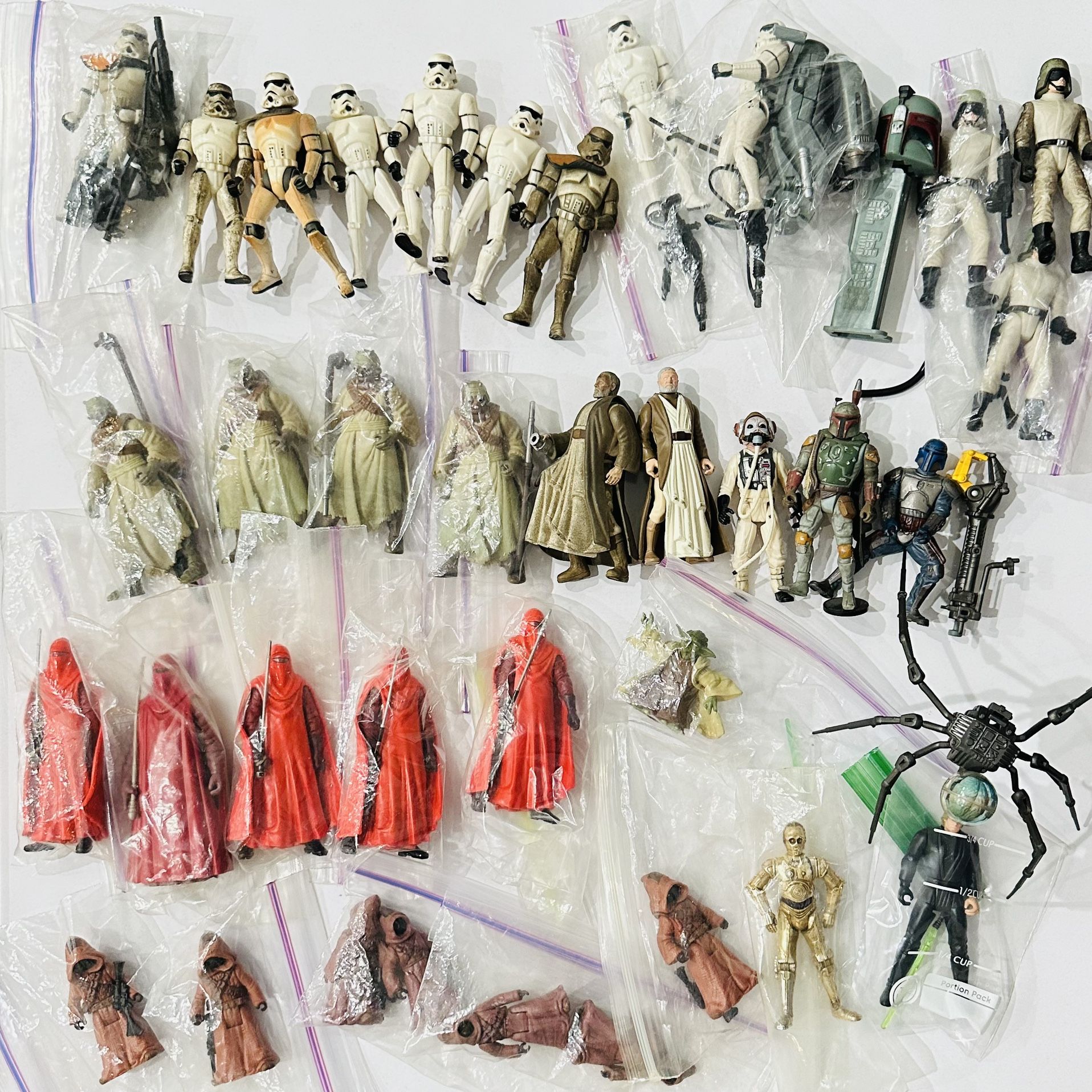 Large Tote Of STAR WARS Action Figures, Ships, Creatures