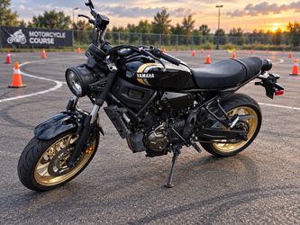 2022 Yamaha XSR700
