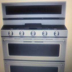 Deluxe Kitchen Aid Double Oven Stove