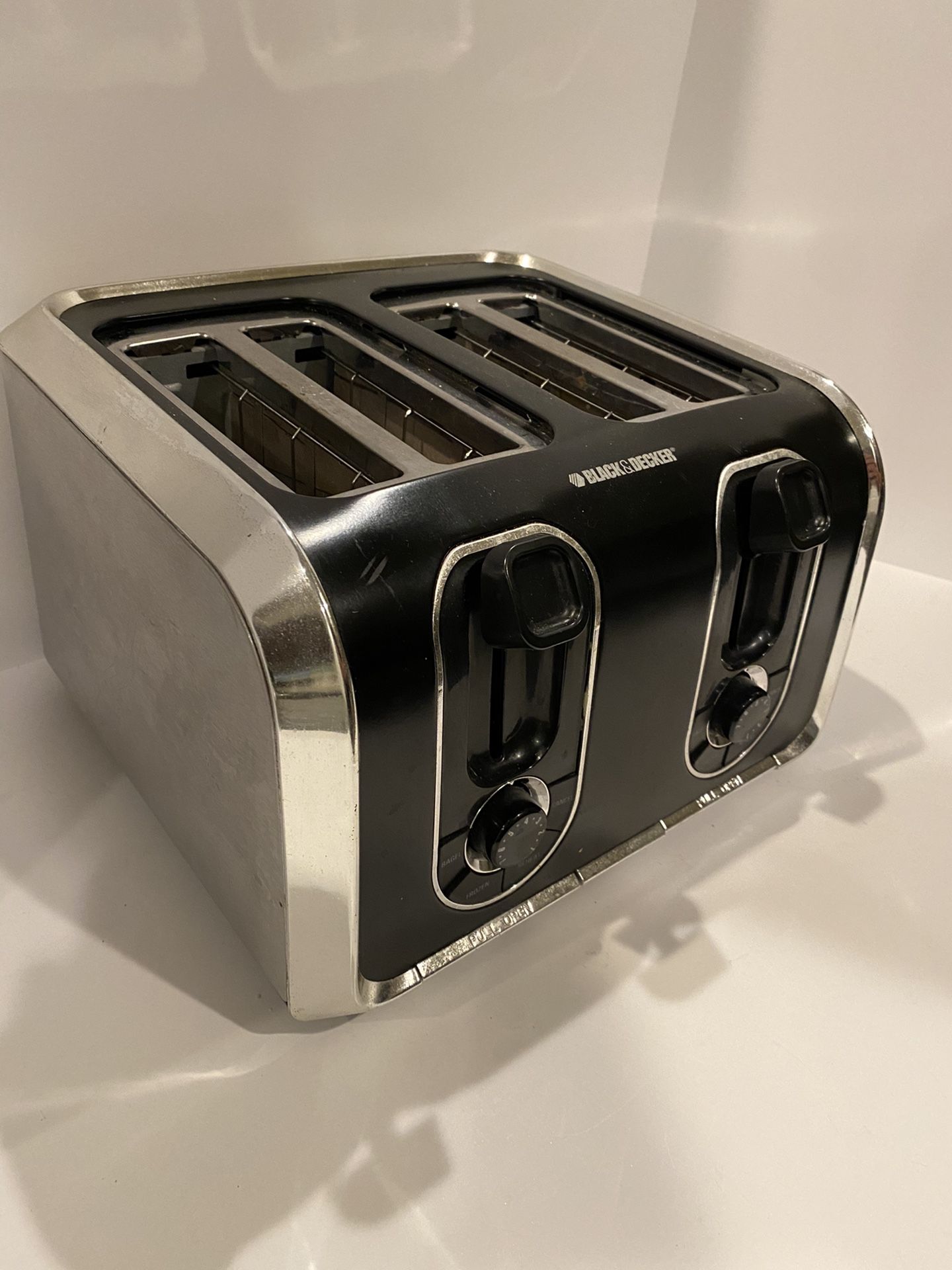 Black And Decked Toaster Stainless Steel Model TR1400SB