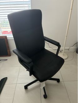 Black Office Chair
