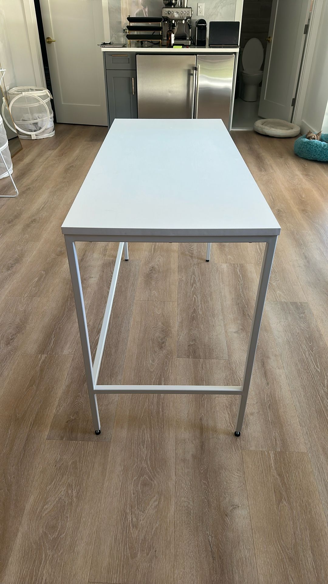 White Desk