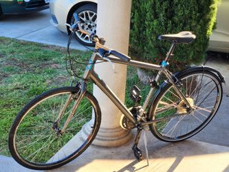700×35c×22" Nice &clean road type bike