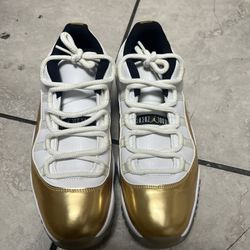 Jordan 11 Low Gold