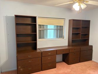 Bedroom/den set