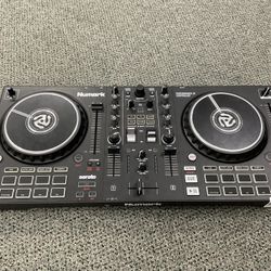 Numark Mixer Mixtrack Pro FX