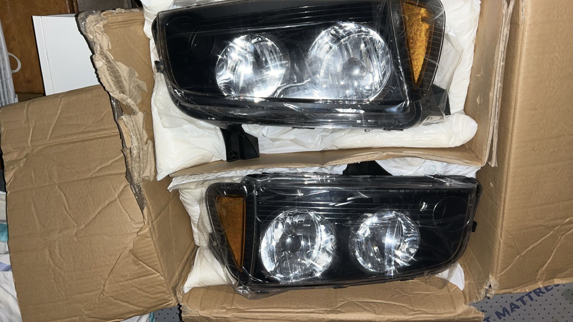 Dodge Charger 2006-2010 Headlights (Matte Black) 