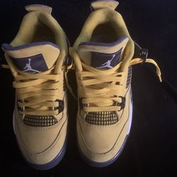Lightning Jordan 4s
