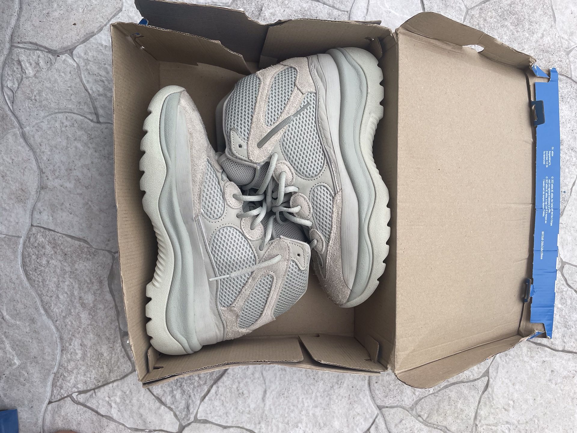 Yeezy Desert Boots Salt Size 8.5 Men