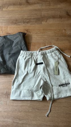 White essential shorts