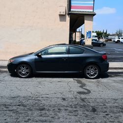 Toyota Sion 2005