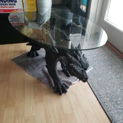 Dragon Table