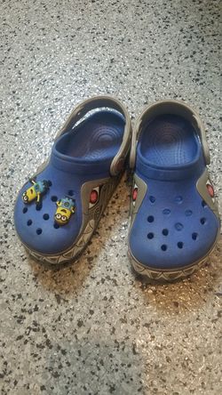 Minions Crocs Size 10