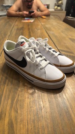 Nike Legacy 8 w