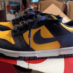 Size 4 Dunks Navy Blue And Yellow 
