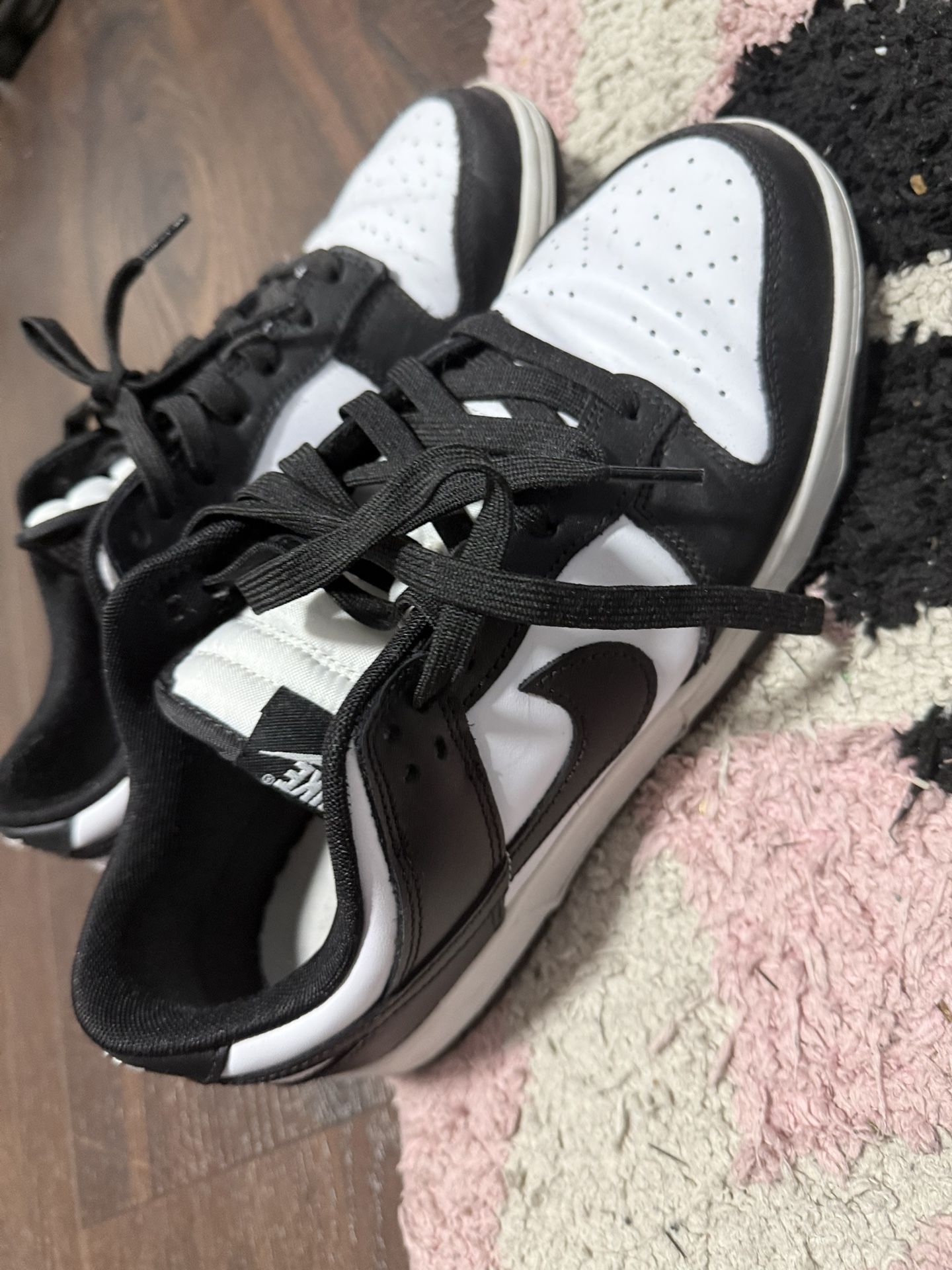 Dunk pandas size 9 men’s