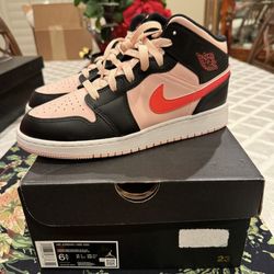 Air Jordan 1 Mid Atmosphere Size 6.5Y BRAND NEW