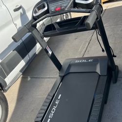 BRAND NEW TREADMILL SOLE F-63 With Incline New In Box