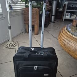 Targus Rolling Travel Suitcase Laptop Case