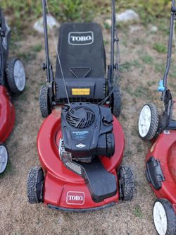 Toro Gas self propelled Lawn Mower almost new