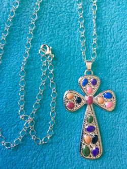 Silver plated beautiful large cross / Accessorize with Jewelry 🦋💙🦋
