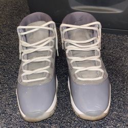 Air Jordan 11 Cool Grey Sneakers