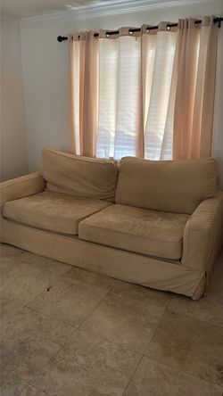Pier One sofa
