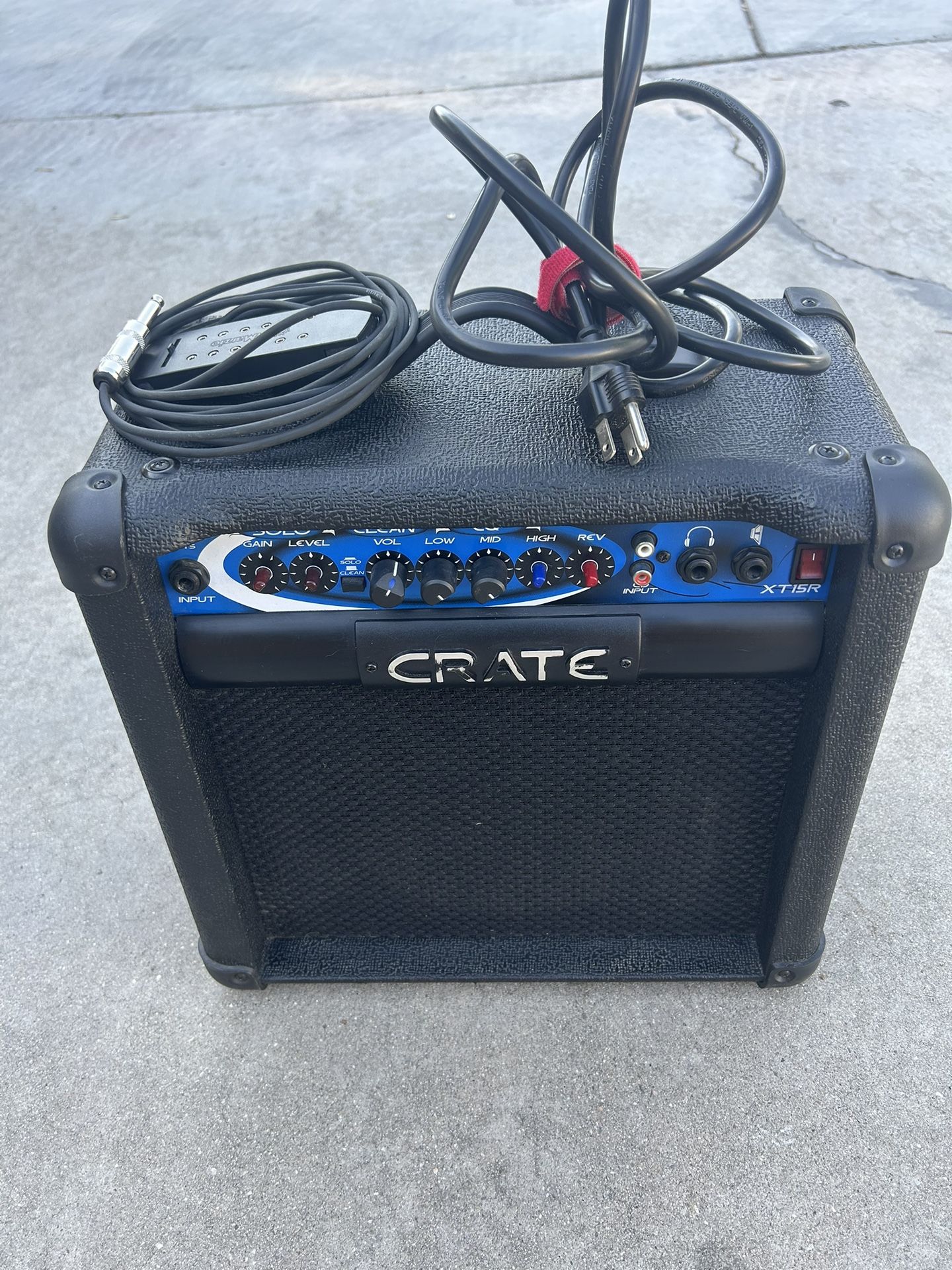 Crate XT 15 R. 15 Watts And Dimarsio Pickup