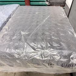 Queen Mattress Beautyrest Black Series Three Firm 