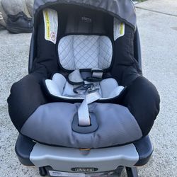Chicco KeyFit 30 Infant Car seat & Stroller