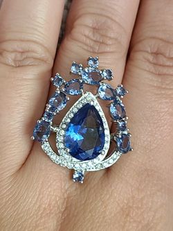 Gorgeous created blue topaz silver filled ring size 9