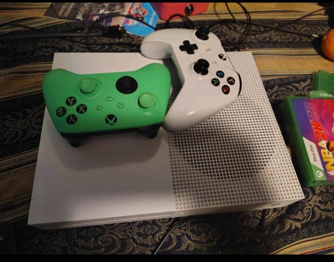 Xbox One S