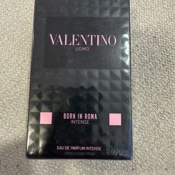 Valentino Born In Roma Intense 
