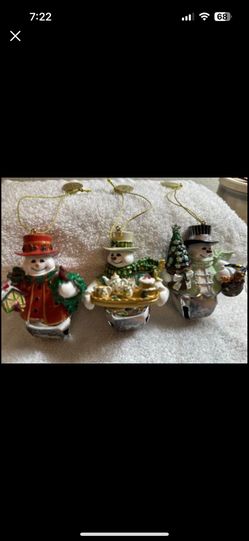 New Set Of Thomas Kinkade Ornaments 