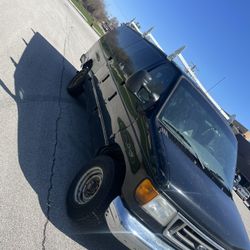 2007 Ford E-350