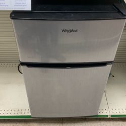 Whirlpool Mini Fridge With top freezer
