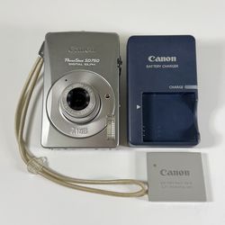Canon PowerShot SD750 ELPH Silver 7.1MP Digital Camera with 16GB Memory, Charger
