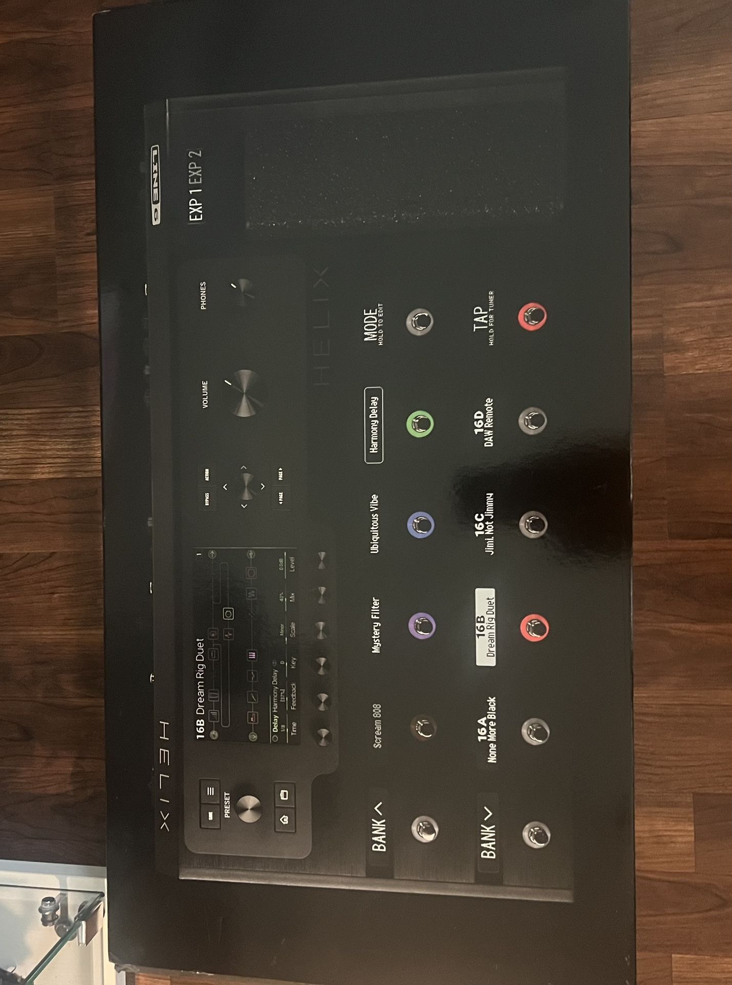 Line 6 Helix Floor Processor (XL Model) W/ Gig-bag