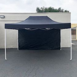(NEW) $160 Heavy Duty 10x15 FT Canopy with (1 Sidewall) EZ PopUp Party Tent w/ Carry Bag (White, Black)