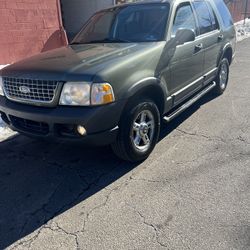 2004 Ford Explorer