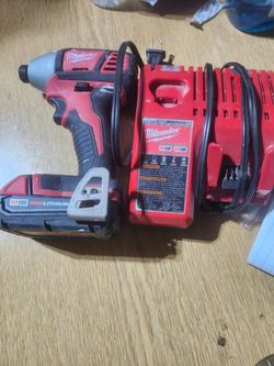 Milwaukee M18 18v Impact Driver