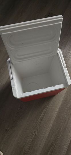 Igloo Hard Cooler