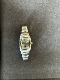 Vintage Fossil Women’s Wrist Watch