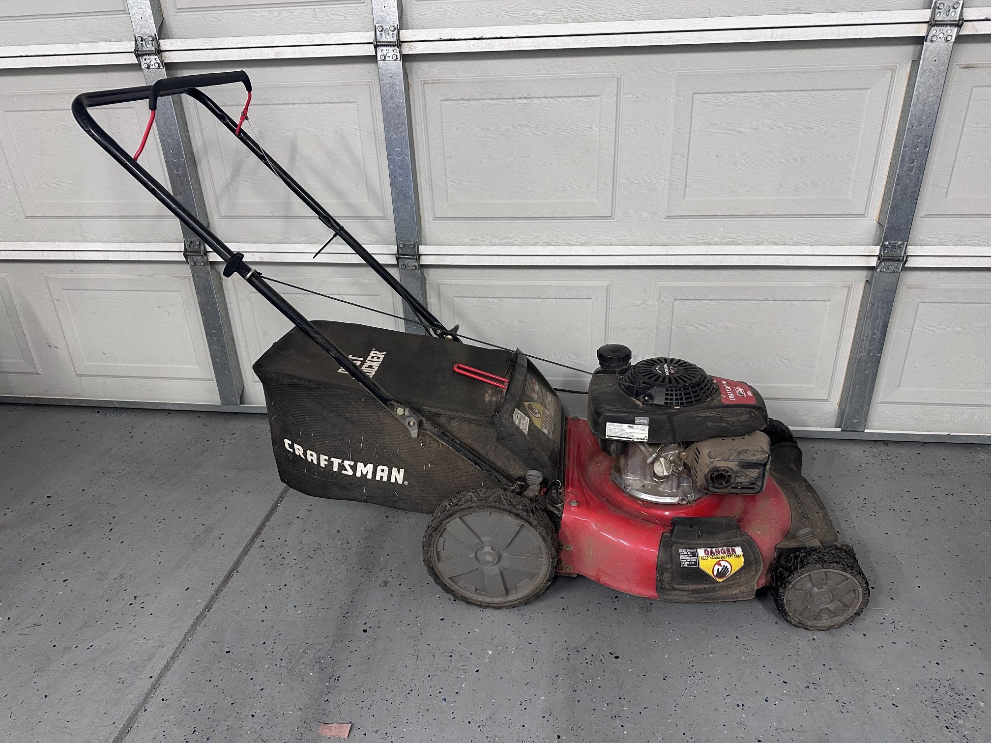 Lawnmower - Craftsman M140