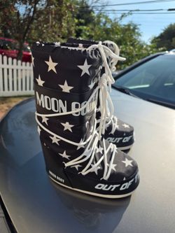 Moon boots