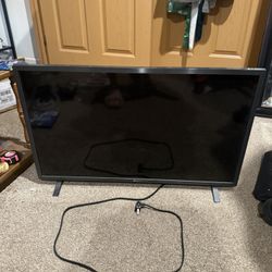 32’ LG Smart TV 1080p