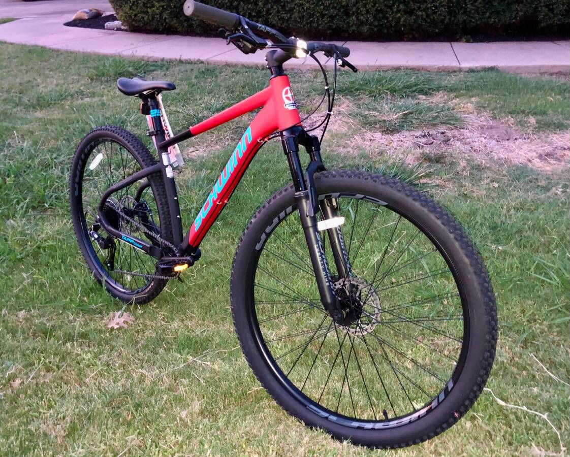 *New* Schwinn Taff 29 Mountain Trail Bike