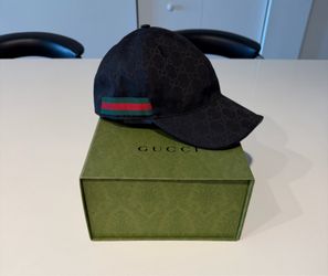 Gucci Hat (Authentic with receipt)